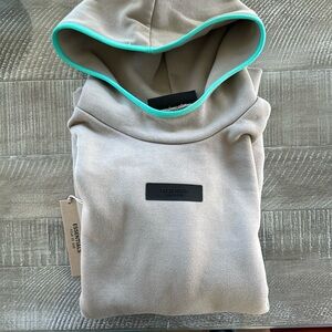 NWT Fear of God - Essentials oversized hoodie